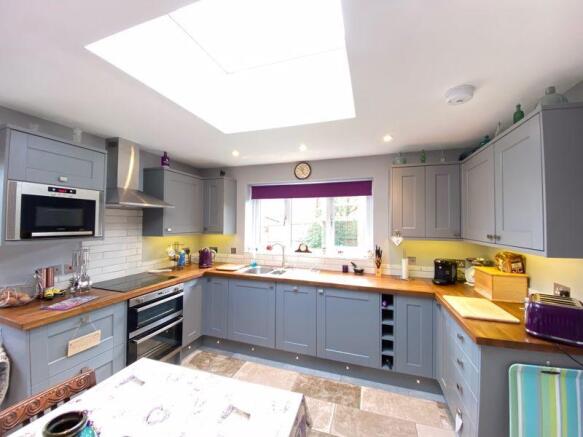 Kitchen/Dining
