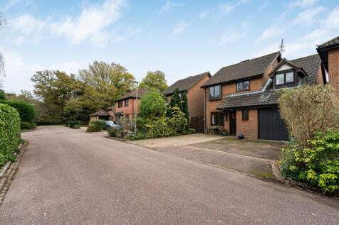 Twyner Close, Horley, RH6