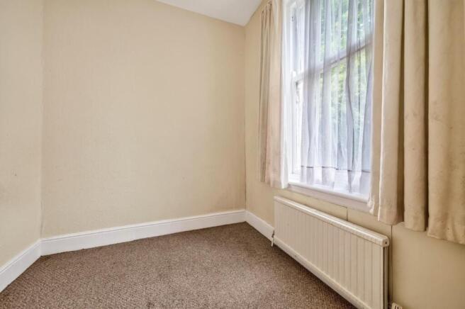 2 bed Flat for sale Image 10
