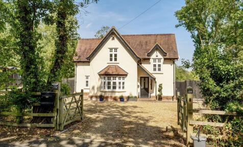 24 Old North Road, Water Newton, Peterborough, Cambridgeshire, PE8 6LU