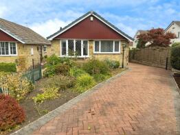 6, Midgeham Grove, Harden, Bingley BD16 1DA