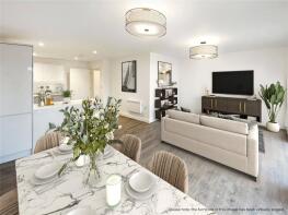 Flat 3, 2, Asylum Road, Southampton SO15 2AU