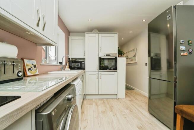 Kitchen 4
