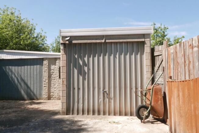 SINGLE GARAGE