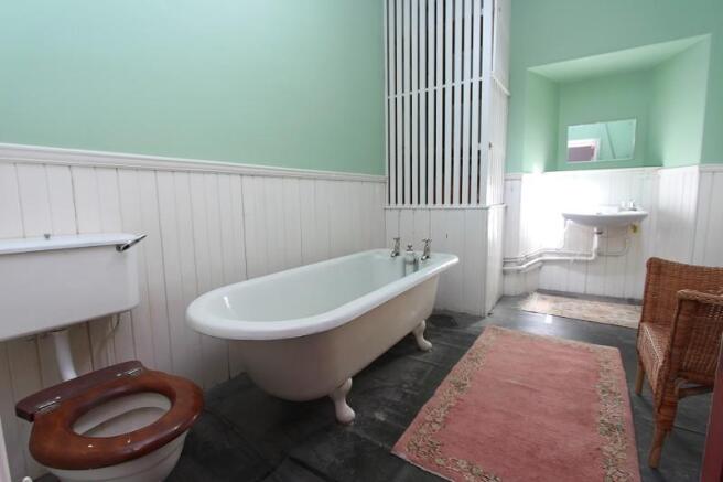 Jack And Jill Ensuite Bathroom