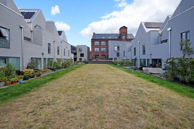Communal Garden 