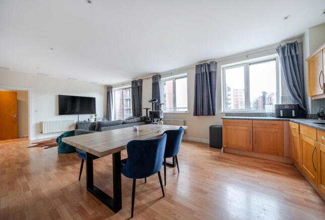 1350308-4-68ca793...