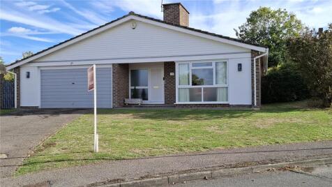 Badingham Drive, Fetcham, KT22