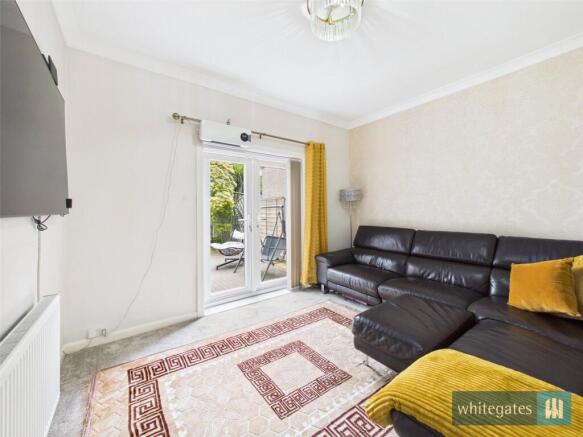 3 bed Semi-Detached for sale Image 8