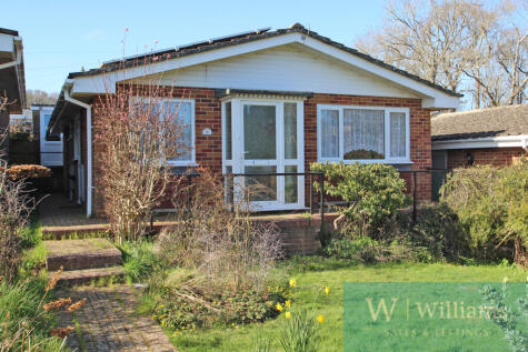 St Edmunds walk, Wootton