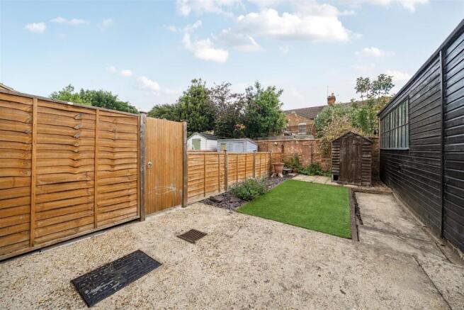 garden h.JPG