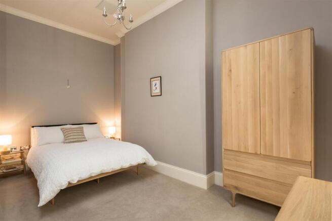 2 bed Apartment for sale Image 7