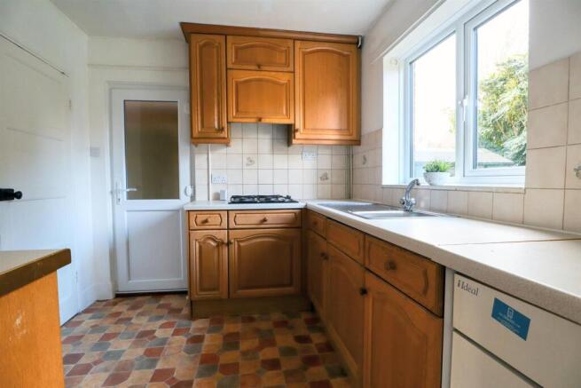 Kitchen (2).jpg