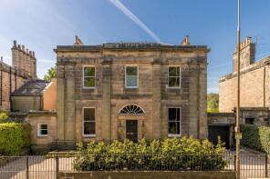 17, Inverleith Row, Inverleith, Edinburgh EH3 5LS