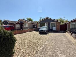 19, Fulmar Drive, Hythe SO45 3GL