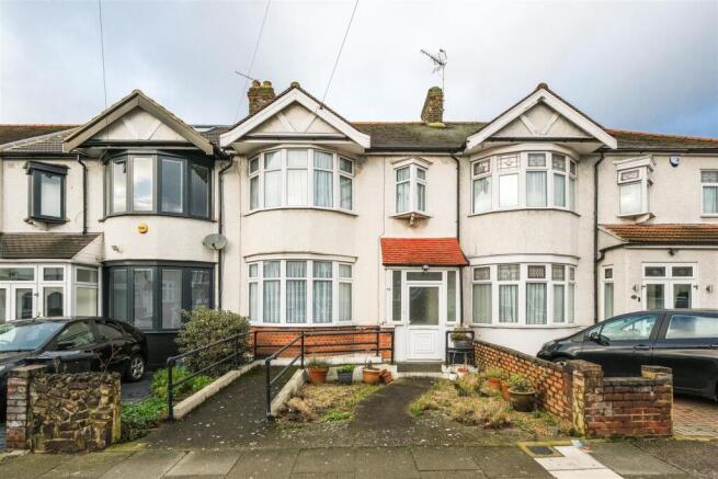13 Bergholt Avenue-30.jpg