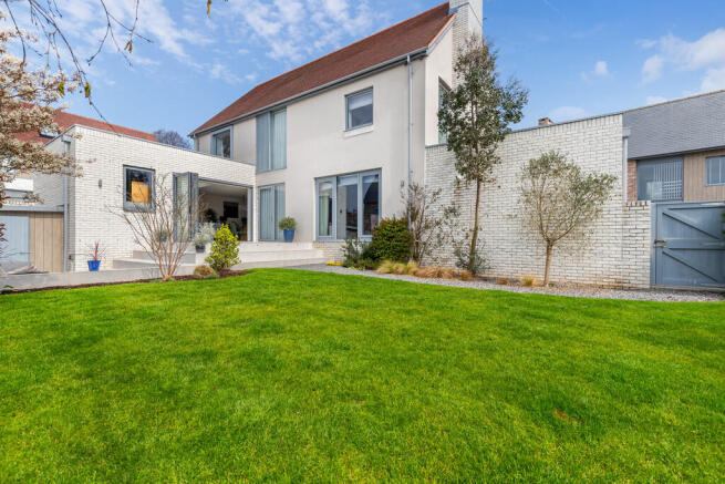 A06 - Charles Cou...