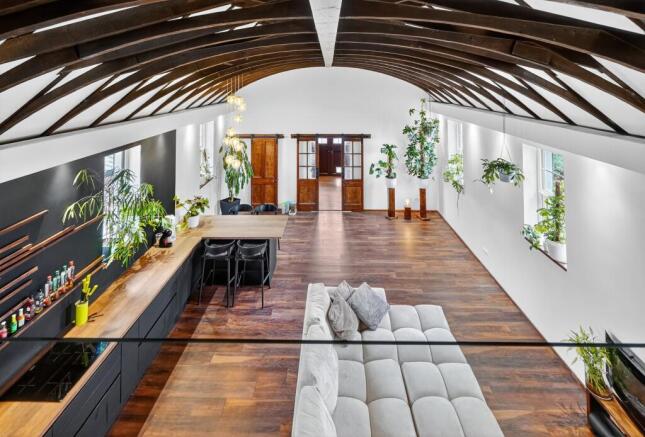 Lounge / Kitchen