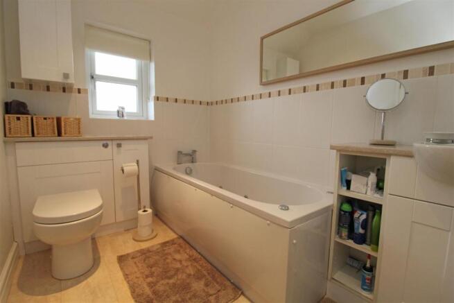 Bathroom.jpg