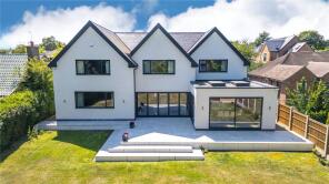 72, Firs Road, Nottingham NG12 4BX