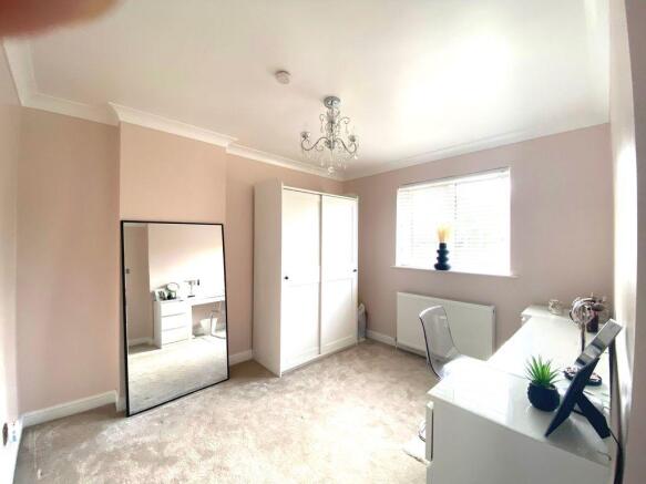 Bedroom 2 (Double)