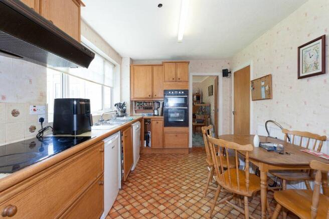 BREAKFAST KITCHEN