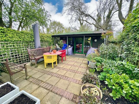 garden office.jpg