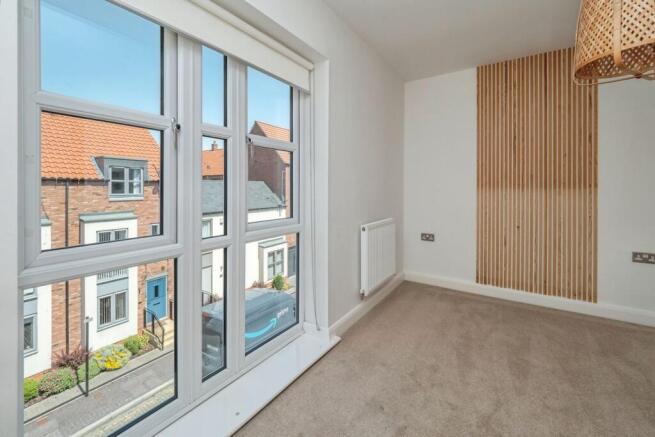 2 bed Flat for sale Image 11