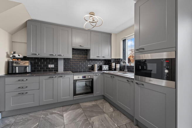3 bed Semi-Detached for sale Image 5