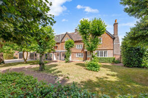 80 Hunts, The Street, Horley RH6 0DS