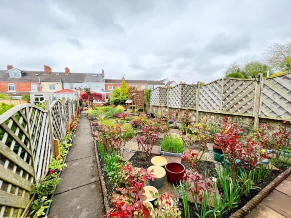 Garden 5.jpg