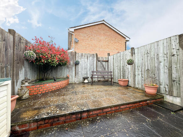 14 Brighton Grove - Garden