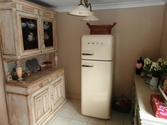 utility/breakfast room