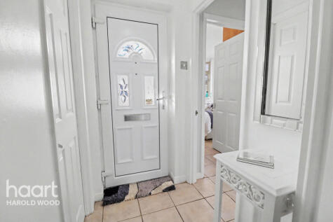 Court Avenue, Harold Wood