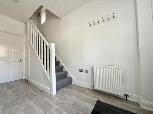 3 bed Semi-Detached for sale Image 4