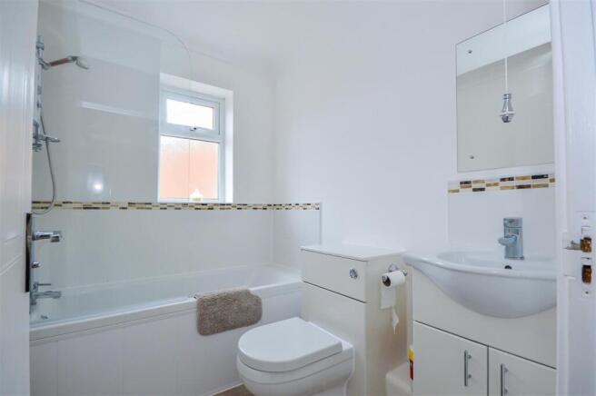 BATHROOM/W.C.