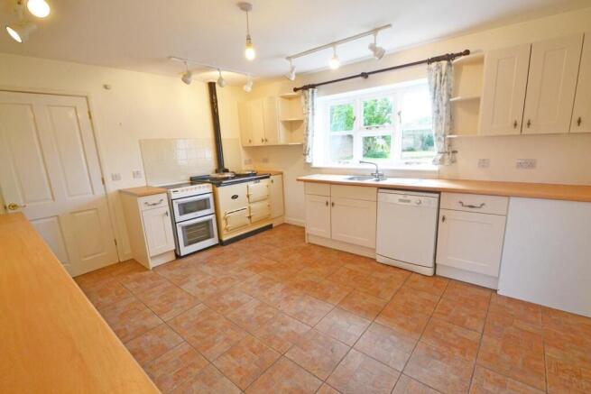 Kitchen/Breakfast Area