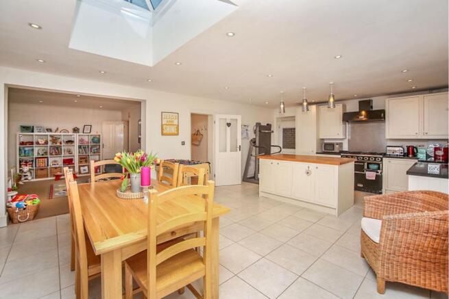 Kitchen/Family Room