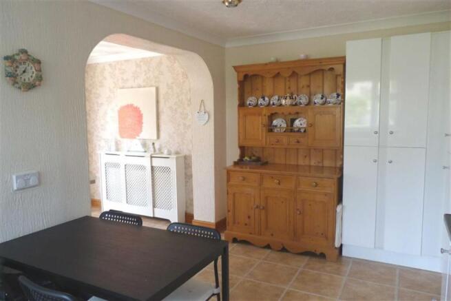 OPEN PLAN DINING KIT