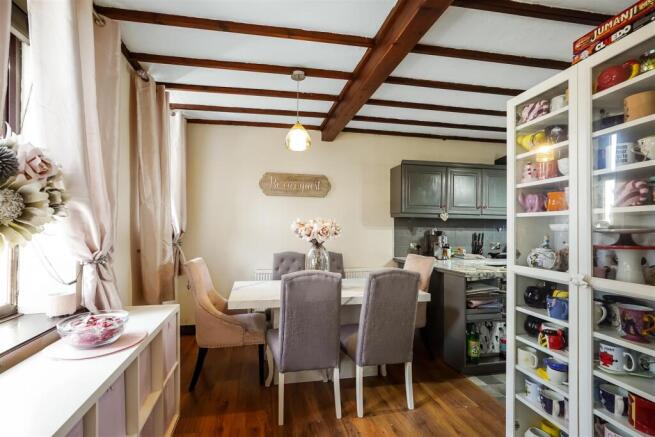 3 bed Barn Conversion for sale Image 9