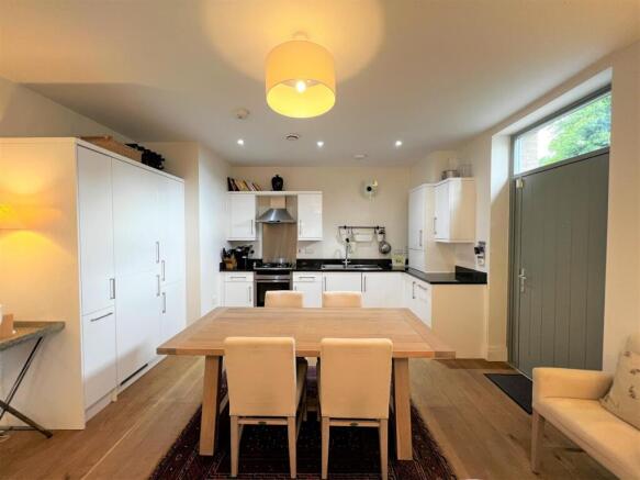 1 Whistler Ave (1).JPG