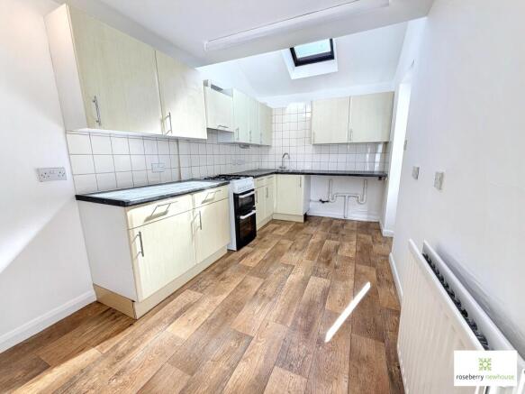 2 bed Terraced for sale Image 4