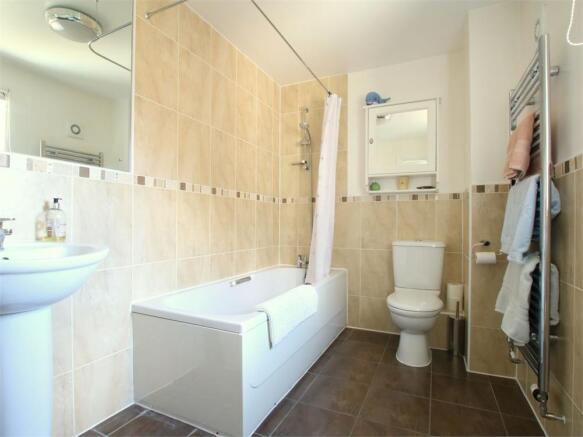 Photo 12