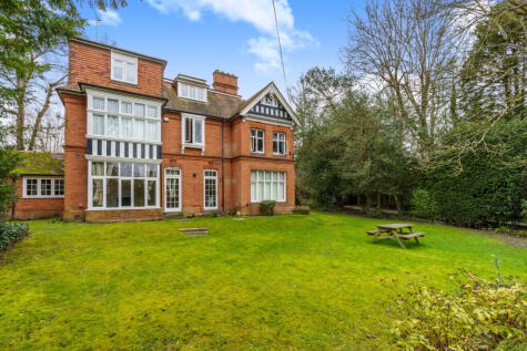 Egham Hill, Egham, TW20