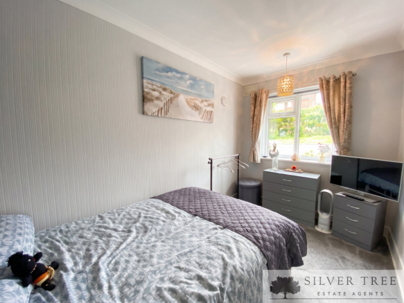2 bed Apartment for sale Image 7