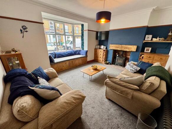 Lounge.jpg