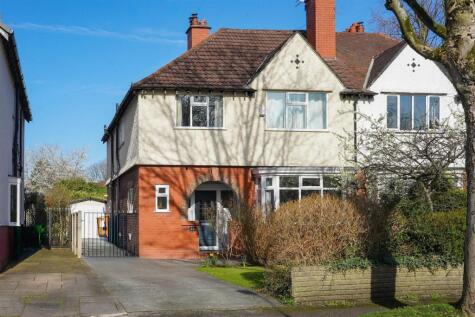 South Drive, Chorltonville