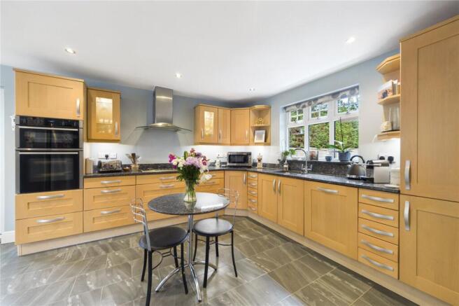 Tyler Drive, Arborfield, Reading, Berkshire, RG2 photo 4
