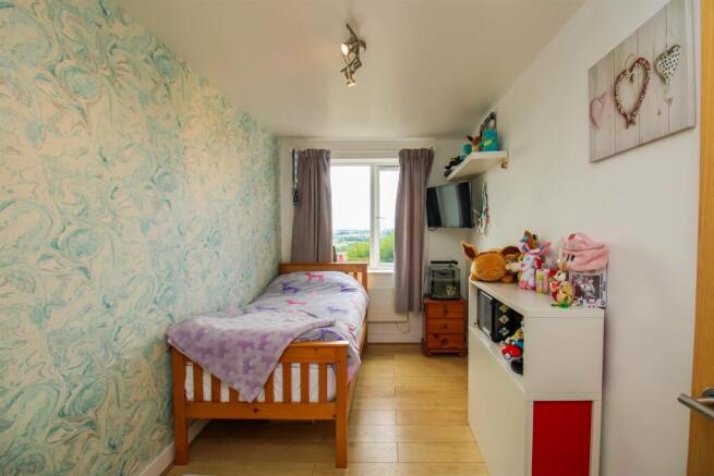 2 bed Apartment for sale Image 7