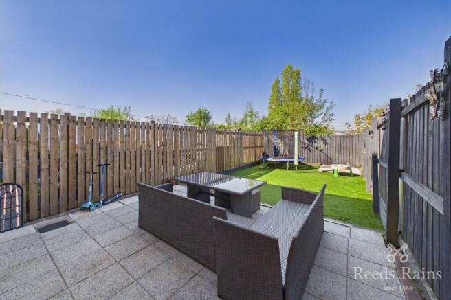 3 bed Terraced for sale Image 12